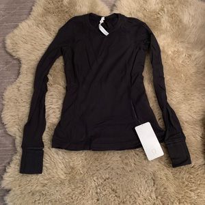Lululemon running top